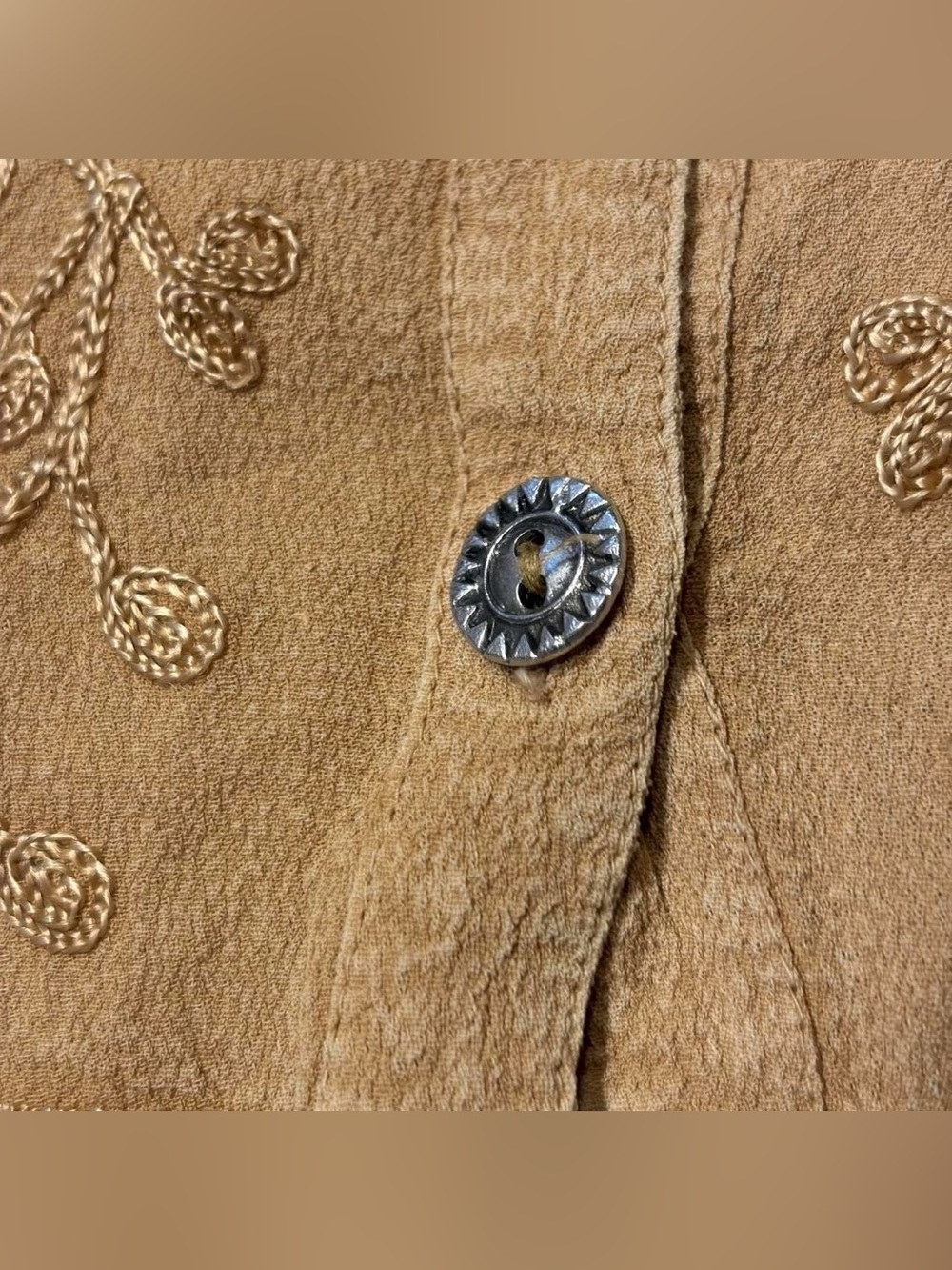 Western Grunge Floral Embroidered Top by Kaktus! - Picture 5 of 8
